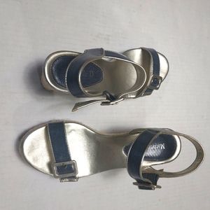 Michelle D Sandals Heels Wedges Size 8